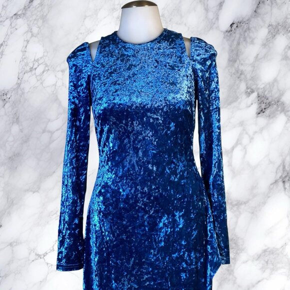 H:ours Rea Midi Dress in Navy - Picture 5 of 12